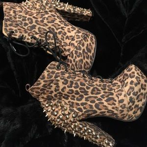 Leopard Spiky Booties